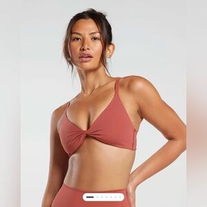 Gymshark Elevate Twist Front Bralette